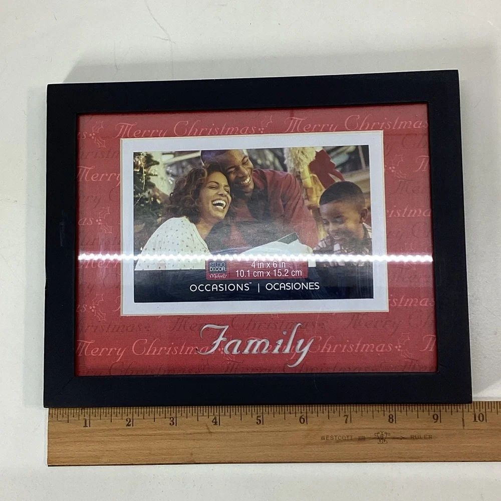 Occasion Merry Christmas Family Frame - Black, Red & White